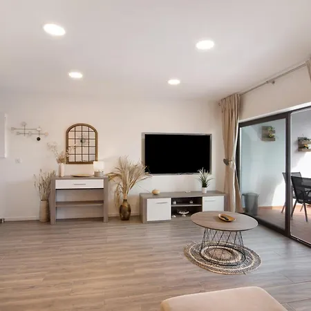 דירה Flat 2 Bedrooms Cunha אלבופיירה
