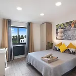 Flat 2 Bedrooms Cunha 아파트