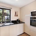 Flat 2 Bedrooms Cunha 아파트 *