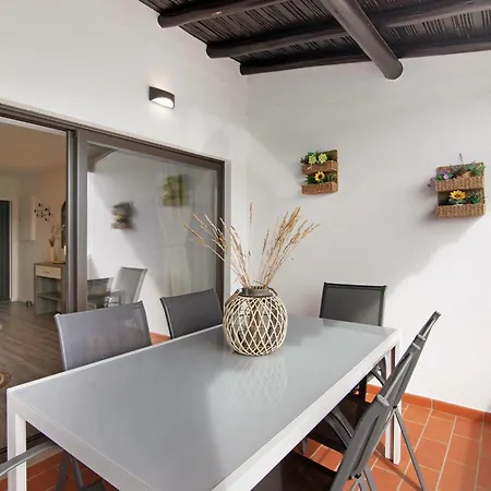 Flat 2 Bedrooms Cunha * 알부페이라