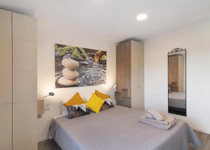 Flat 2 Bedrooms Cunha